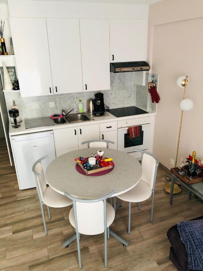 Shiny Nice Studio At Ostend Apartment Екстериор снимка