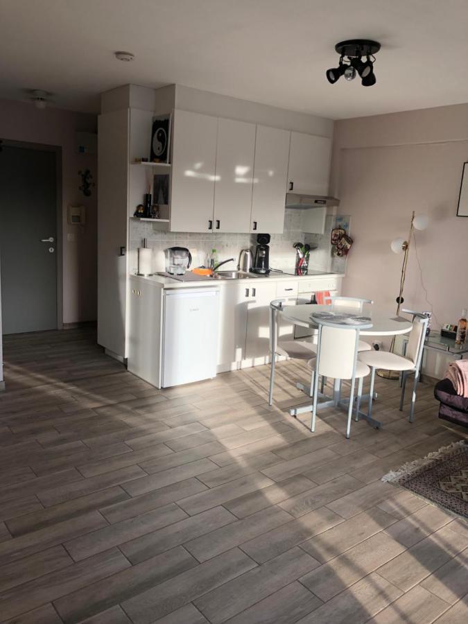 Shiny Nice Studio At Ostend Apartment Екстериор снимка