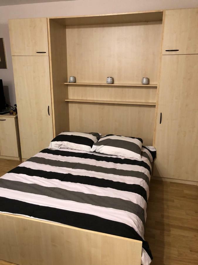 Shiny Nice Studio At Ostend Apartment Екстериор снимка